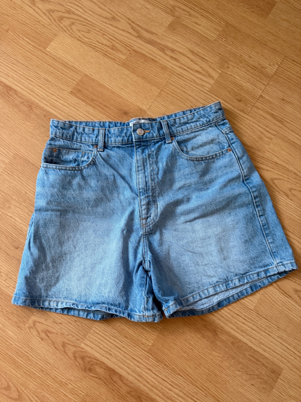 Zara Light Blue Denim High-Waist Women's Shorts